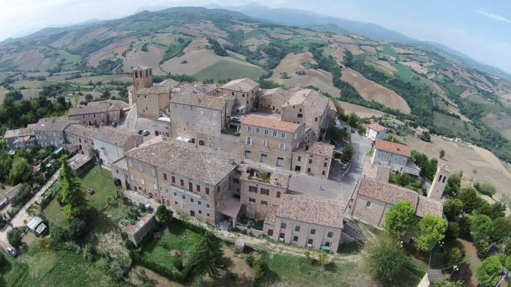 Colonie estive Monteleone di Fermo, l’iscrizione scade il 22 giugno