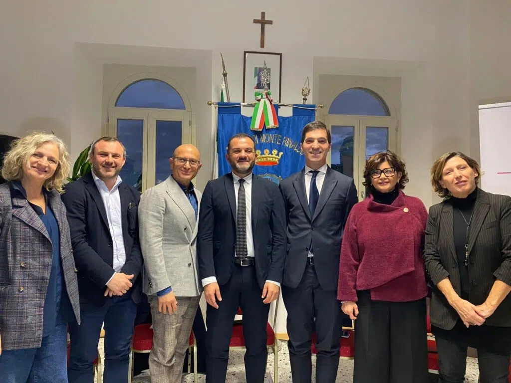 A Monte Rinaldo il convegno “Le strategie di valorizzazione dei borghi”: presente il presidente Acquaroli