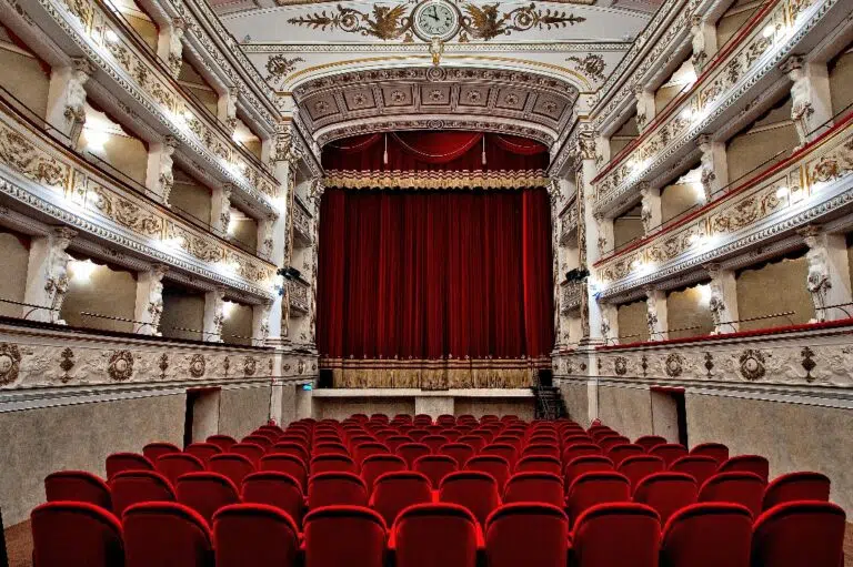 Con “La boheme” di Puccini torna la grande opera al teatro Alaleona di Montegiorgio