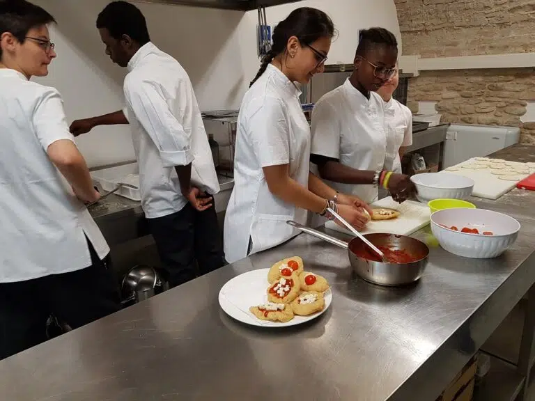 Servigliano contrasta l’abbandono scolastico: al via un corso per operatore della ristorazione