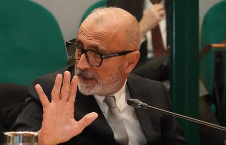 Crollo controsoffitto Dipartimento Prevenzione, Cesetti: «Si mettano in sicurezza le strutture»