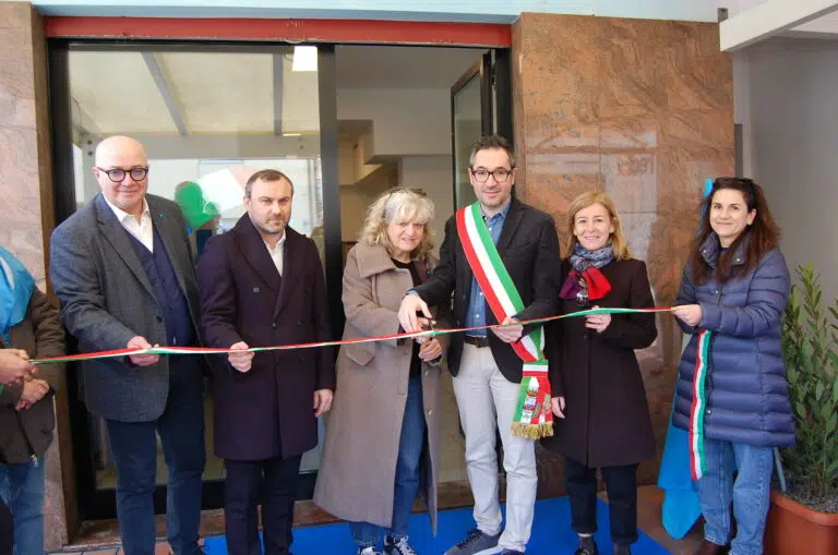 Porto Sant’Elpidio, la Uil inaugura  la nuova sede di via Mazzini: «Luogo aperto ai cittadini»