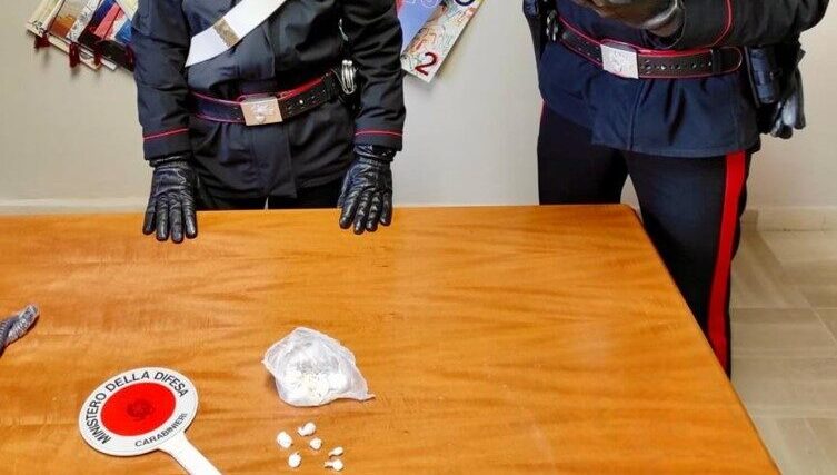 Porto San Giorgio, arrestato 29enne con indosso 7 grammi di cocaina