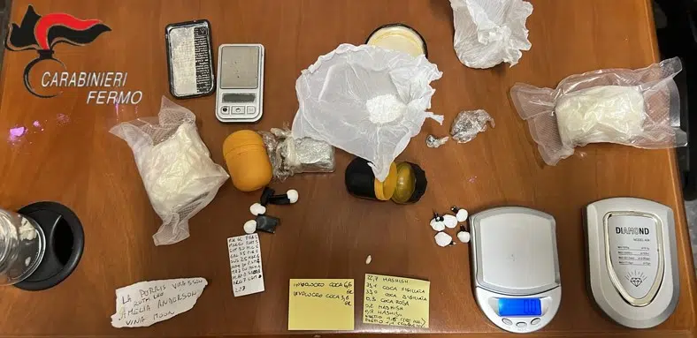 Operazione antidroga: arrestato un pregiudicato e segnalati due giovani come assuntori