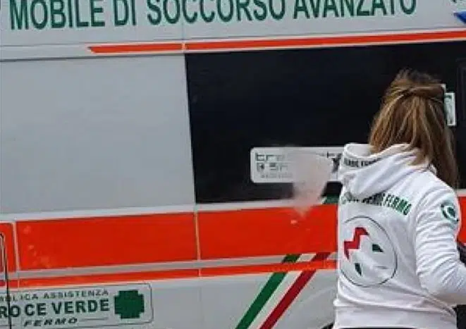 Fermo, ragazzino di 10 anni cade dal secondo piano di una palazzina. Non è in pericolo di vita