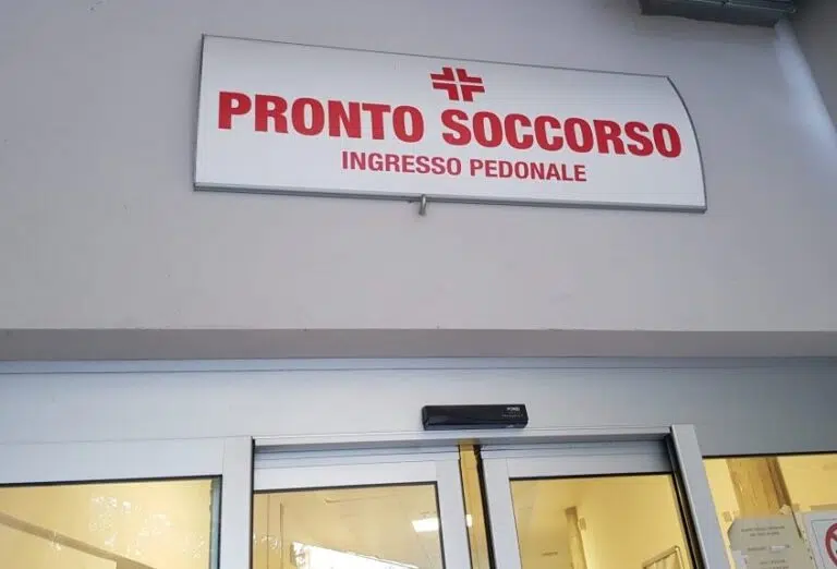Pronto soccorso Murri, quasi mille accessi in poco più di una settimana: boom di anziani con febbre