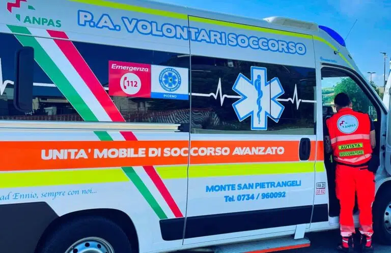 Torre San Patrizio: imprenditore trovato senza vita in una discoteca