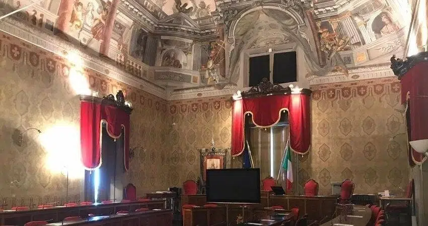Consiglio comunale Fermo, più soldi per il sociale e nessun aumento Tari