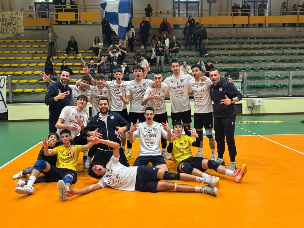 Volley Grottazzolina: la Serie C maschile batte Pesaro, la D prende un punto contro Falconara. Stop interno per le ragazze della Vastes Grotta 50