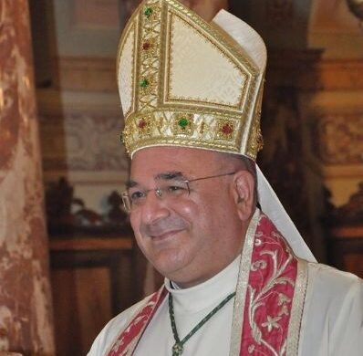 Il messaggio dell’Arcivescovo Pennacchio per la morte del Papa. Stasera in Duomo il rosario