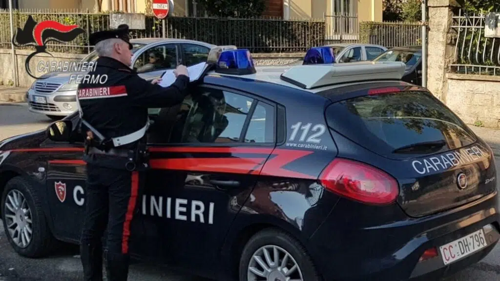 Chi guida con patente falsa, chi ubriaco: i carabinieri denunciano sei persone