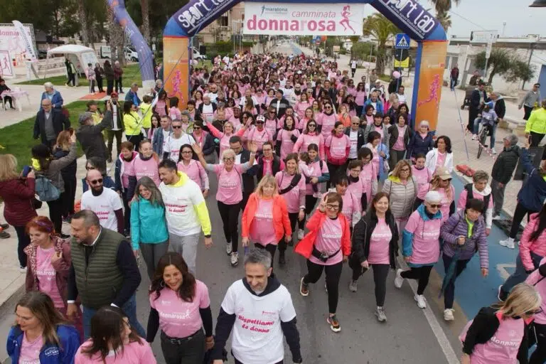 Porto San Giorgio, la Fiera è un successo. Per la camminata ‘Donna Rosa’ oltre 850 partecipanti