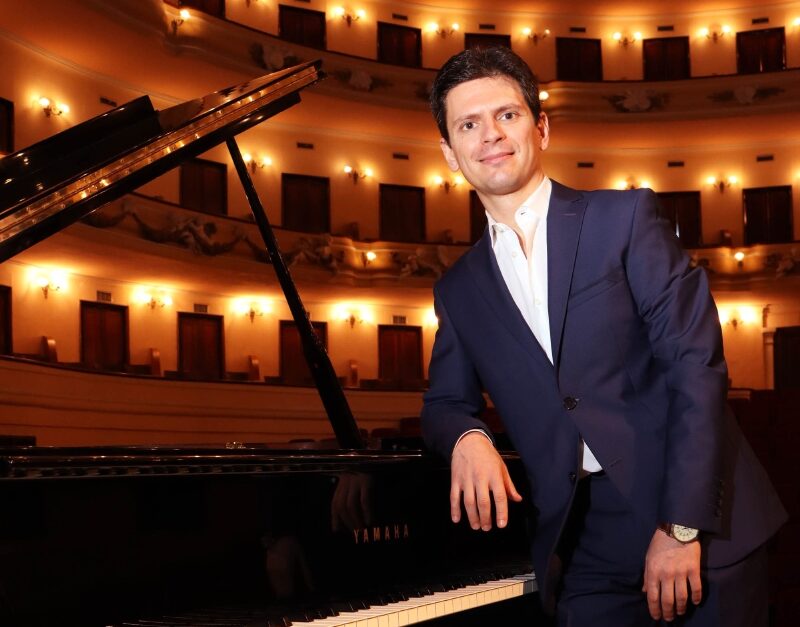 Ivan Donchev apre l’Integrale delle Sonate di Beethoven con “L’Esordio e le Eredità”