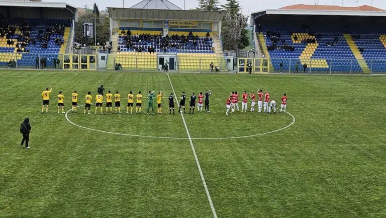 La Fermana tiene viva la speranza salvezza: doppietta Bianchimano e vittoria per 2-0 contro l’Avezzano