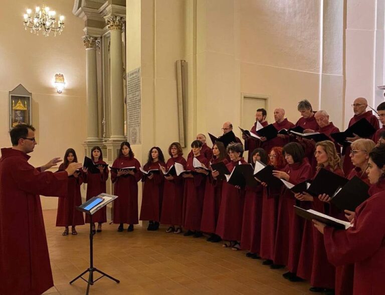 Concerto per il Patrono: il coro NovArmonia si esibisce lunedì 21 aprile nella chiesa del Rosario
