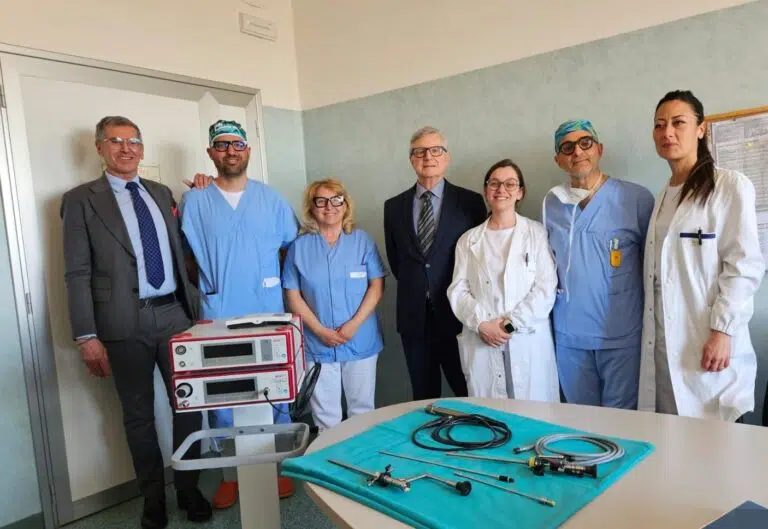 Fondazione Cassa di Risparmio di Fermo dona morcellatore all’Uoc Urologia del Murri