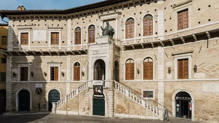 Inchiesta “Ricostruzione”, Fratelli d’Italia e Uniti per Tosoni: «No allo sciacallaggio politico»