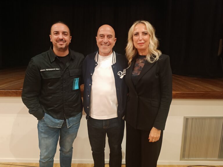 Roberto Ciufoli conquista Falerone con “Ridere in ordine alfabetico”: risate e riflessioni al Festival Storie