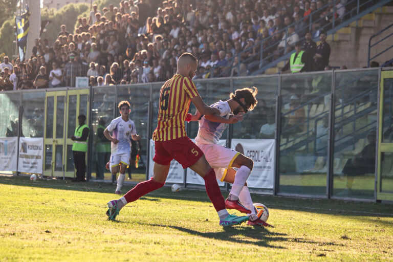 Fermana-Osimana 0-0, tre legni fermano i giallobl&ugrave;. Sansovini: &laquo;&Egrave; mancato solo il gol&raquo;
